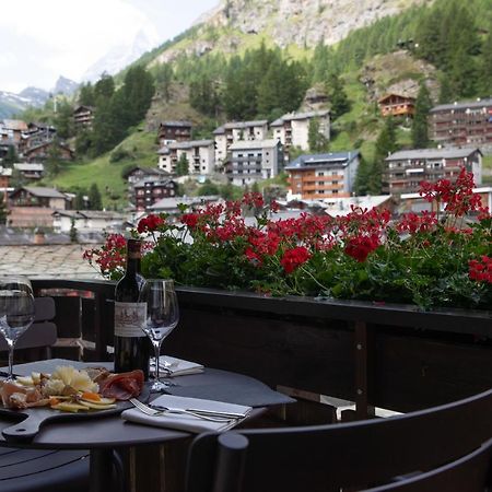 Schweizerhof Zermatt - A Small Luxury Hotel Екстер'єр фото