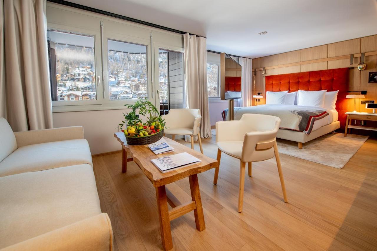 Schweizerhof Zermatt - A Small Luxury Hotel Екстер'єр фото