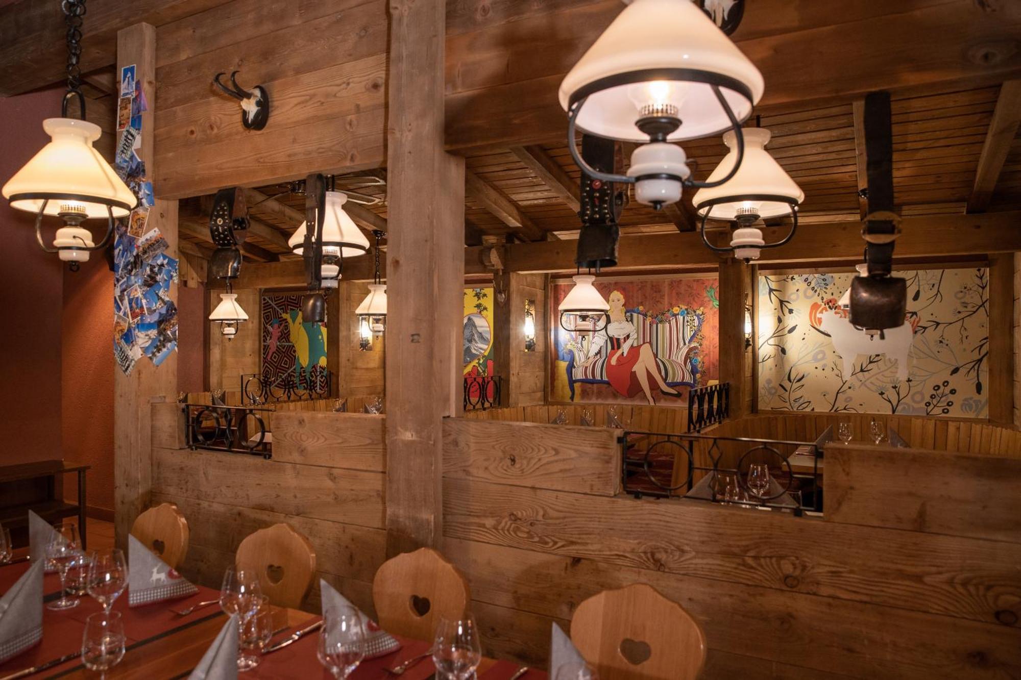 Schweizerhof Zermatt - A Small Luxury Hotel Екстер'єр фото